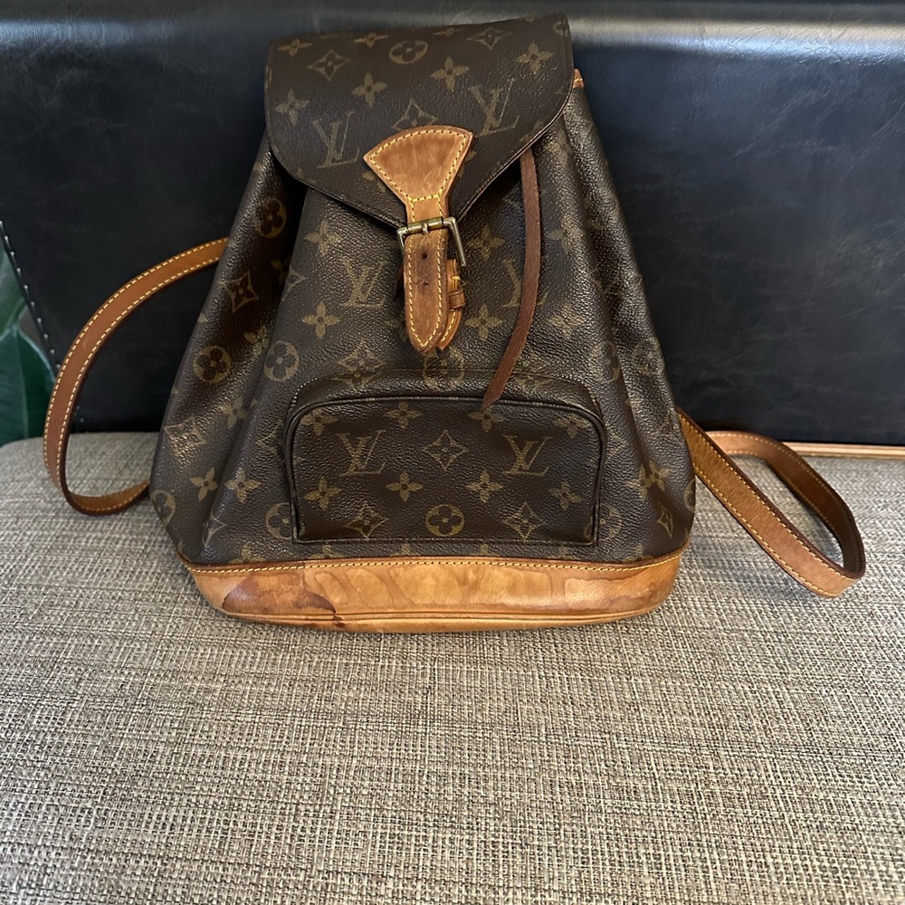 2 day sale Authentic LOUIS VUITTON MONTSOURIS MM BACKPACK MONOGRAM